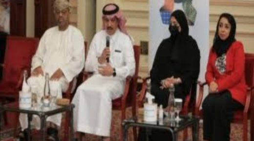أكثر من ٣٠ ورشة عمل والكثير من المحاضرات في بعض المسارات المتخصصة والتي تضمنها جلسات حوارية